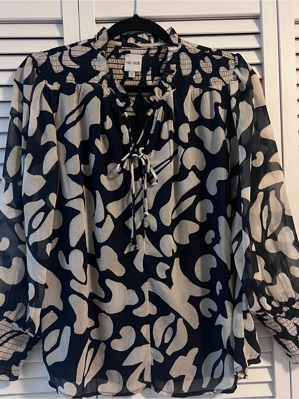 NIC+ZOE Black and White Abstract Tie-Neck Blouse